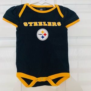 NFL Pittsburgh Steelers 0-3 Months onesie